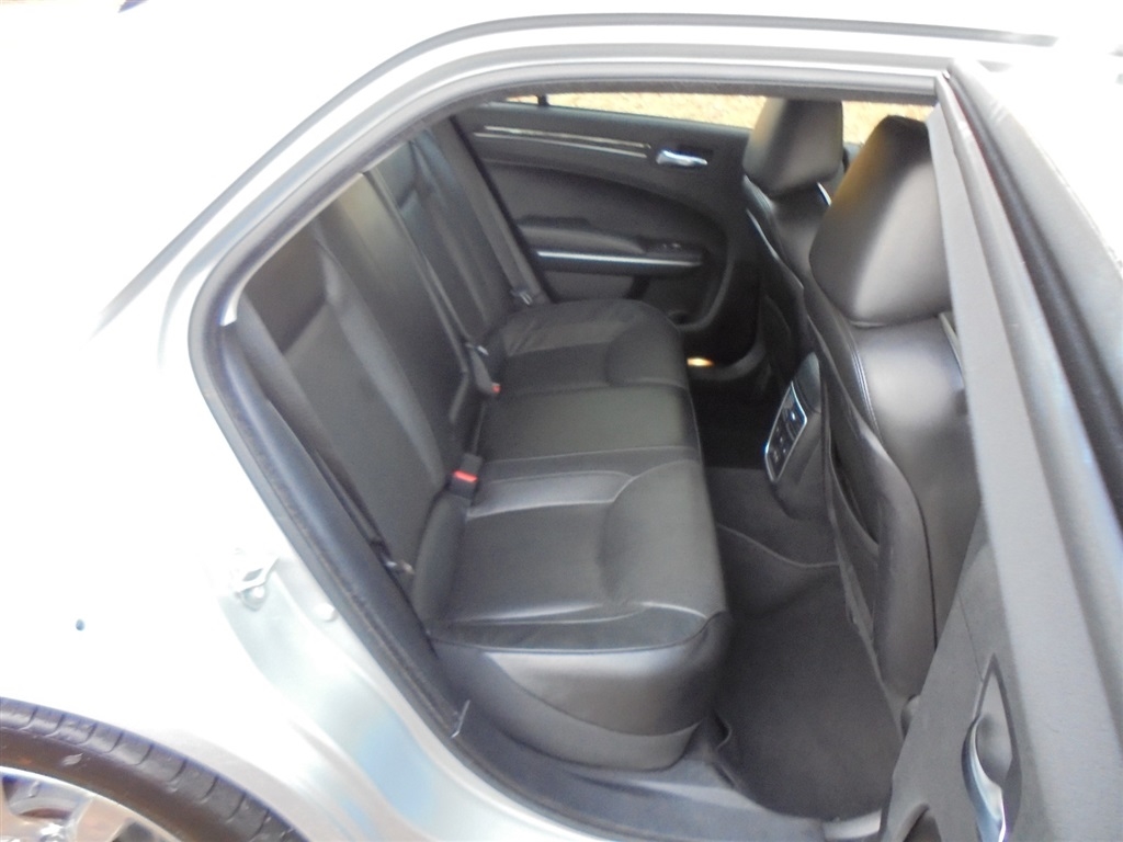 Chrysler 300 Touring L RWD 2021