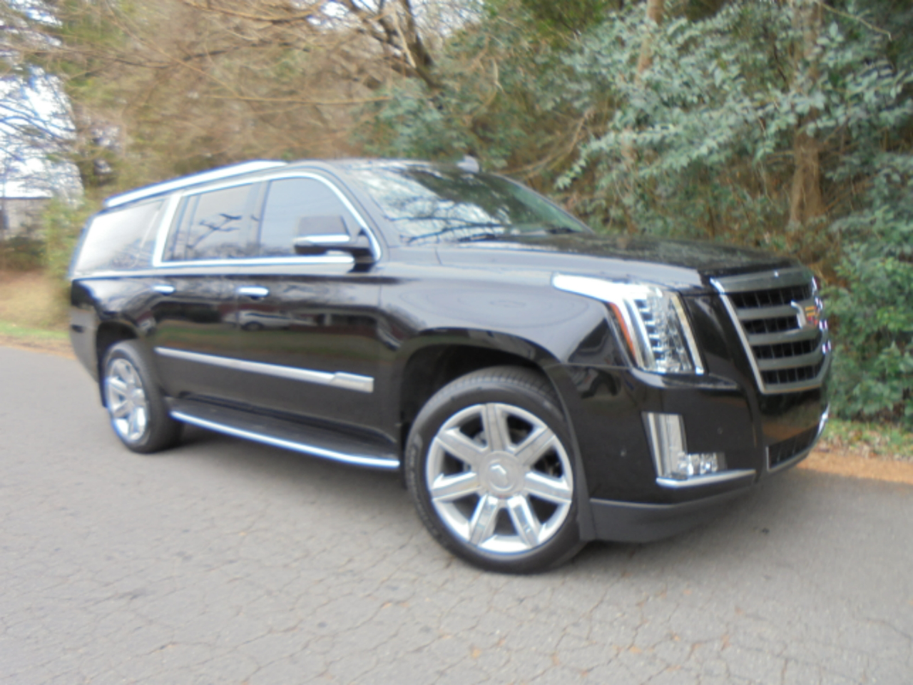 Cadillac Escalade ESV 4WD 4dr Luxury 2019