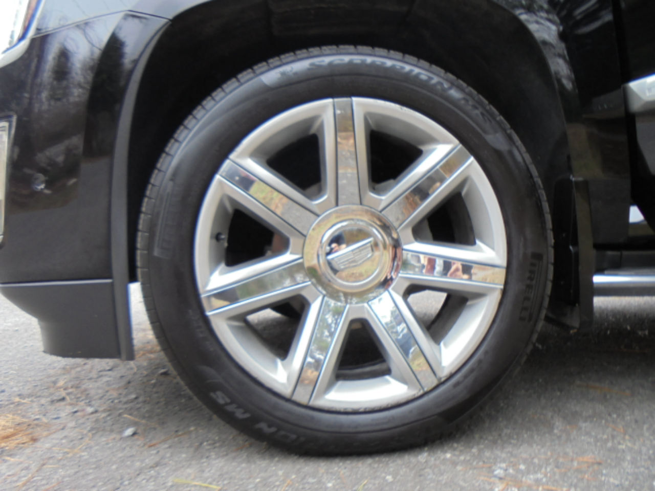 Cadillac Escalade ESV 4WD 4dr Luxury 2019