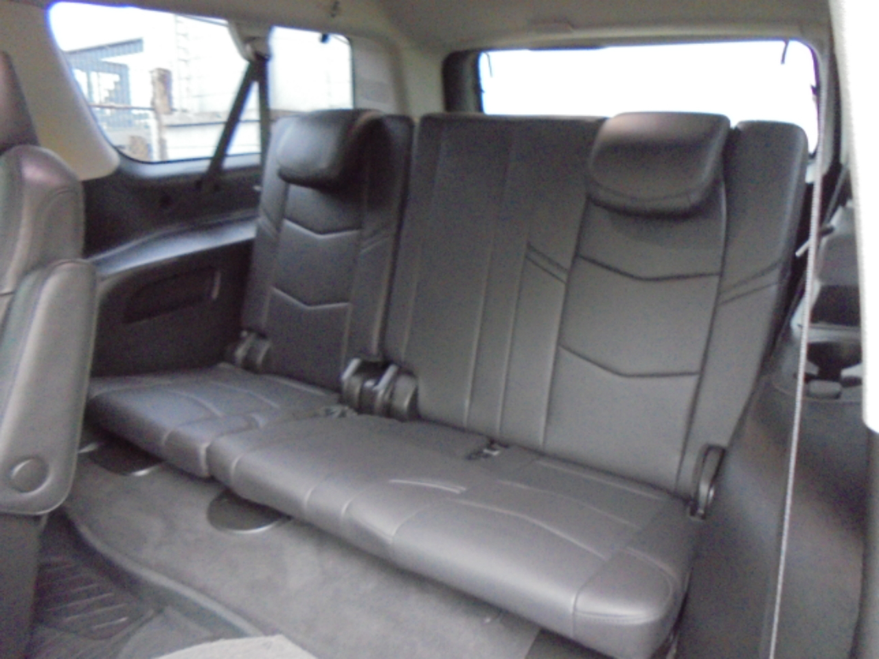 Cadillac Escalade ESV 4WD 4dr Luxury 2019