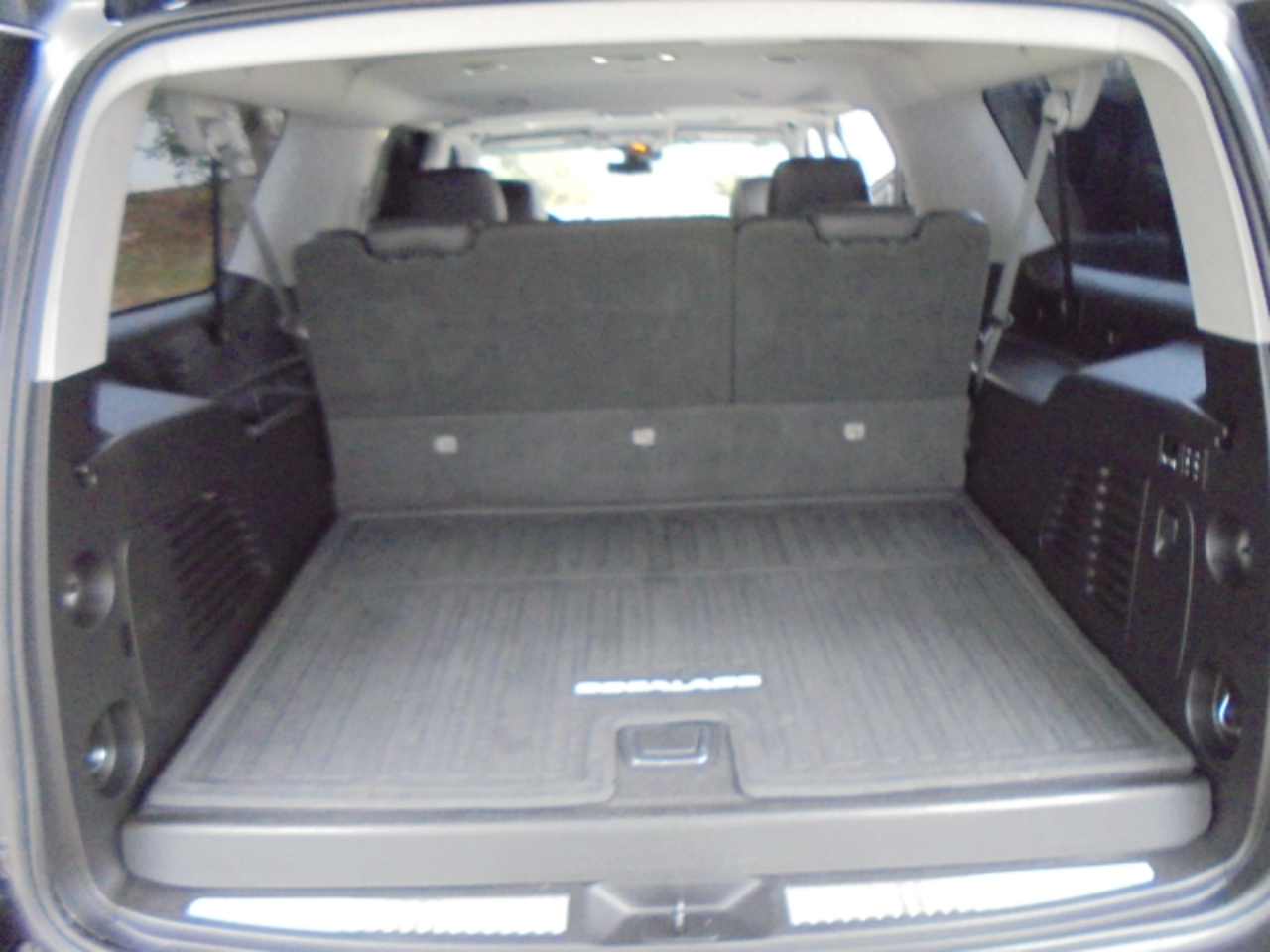 Cadillac Escalade ESV 4WD 4dr Luxury 2019