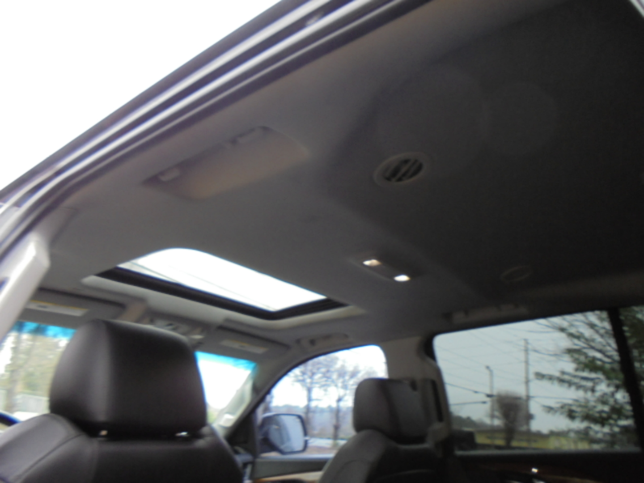 Cadillac Escalade ESV 4WD 4dr Luxury 2019