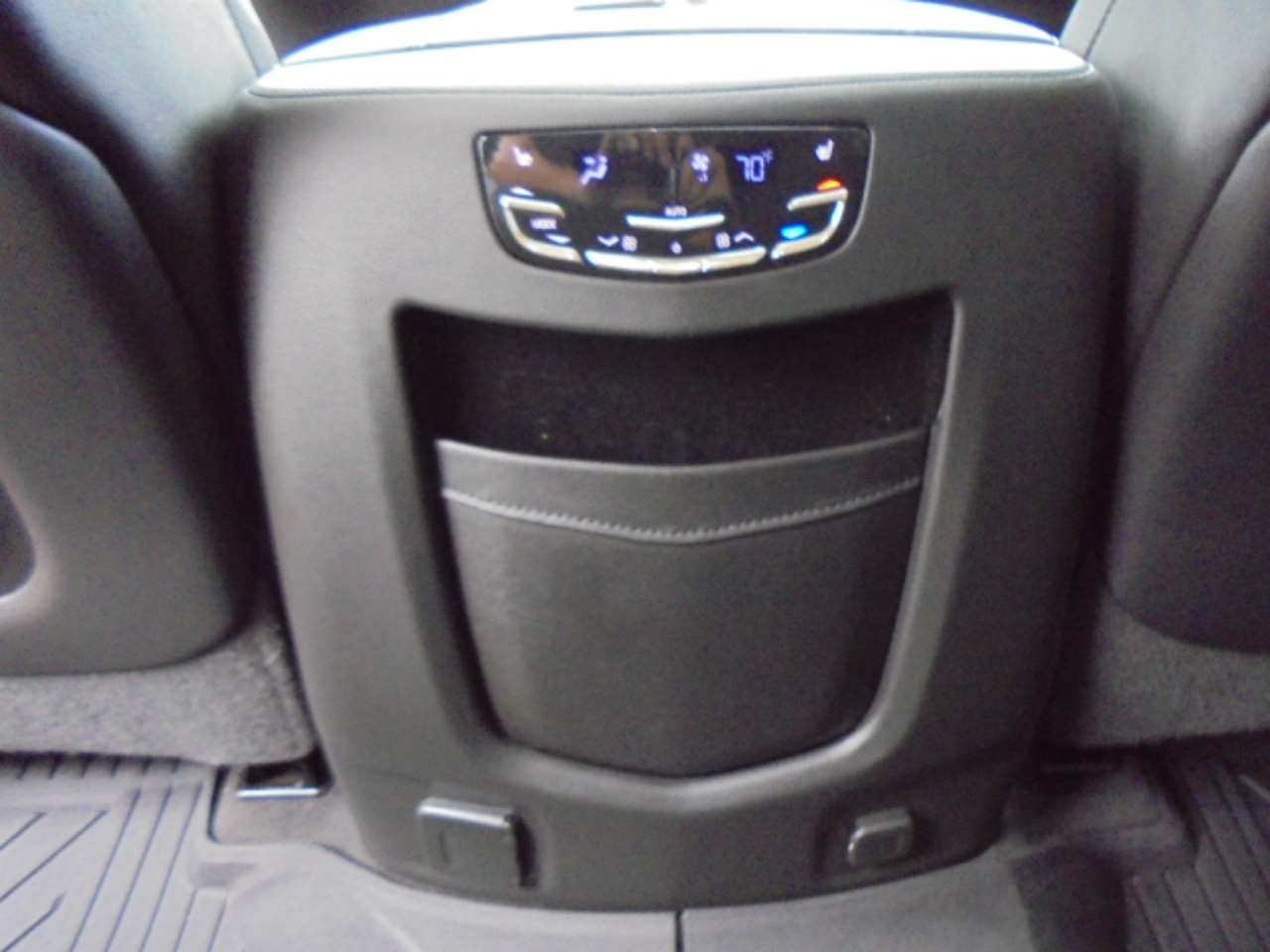 Cadillac Escalade ESV 4WD 4dr Luxury 2019