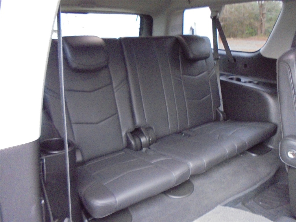 Cadillac Escalade ESV 4WD 4dr Luxury 2019