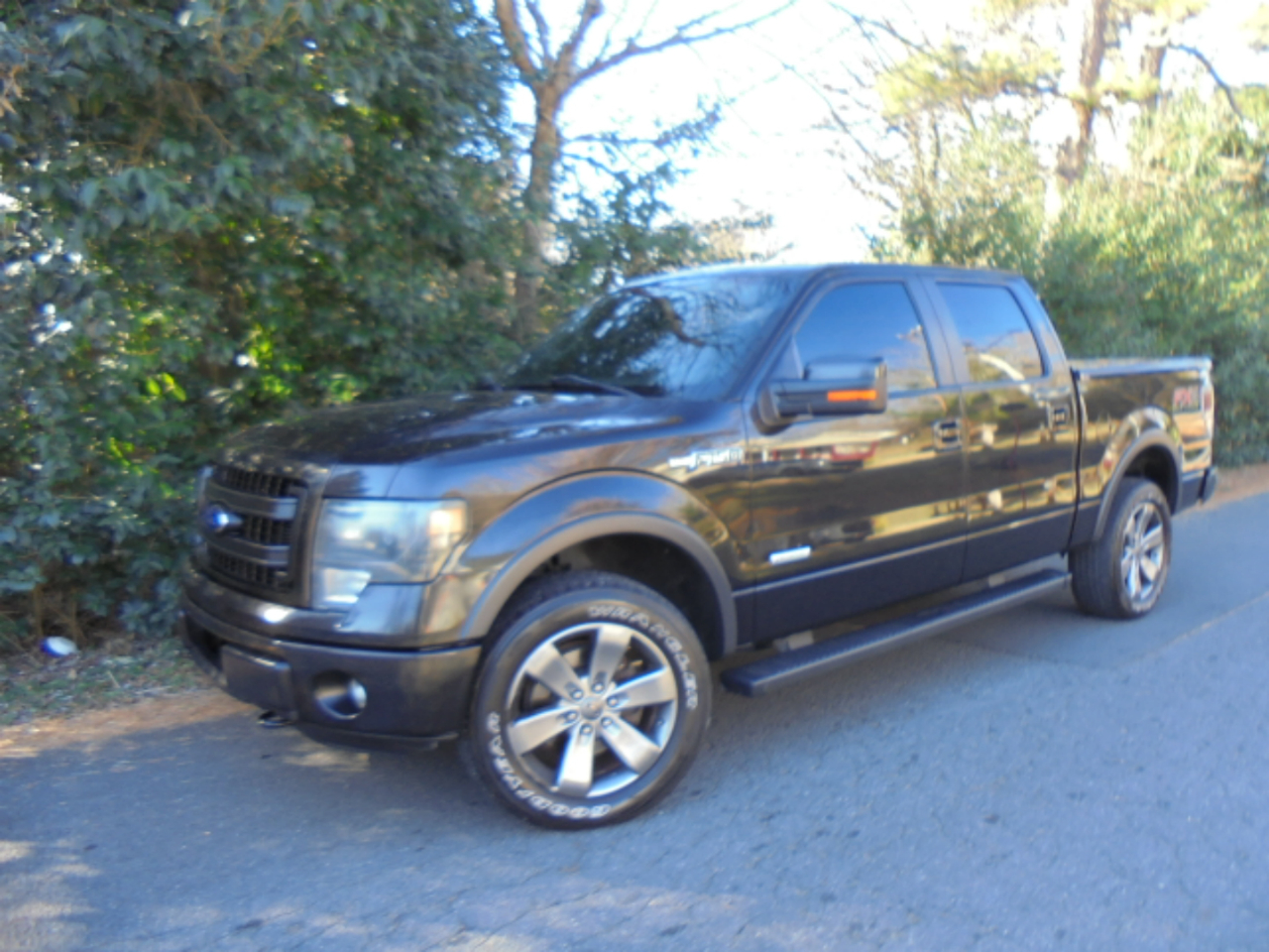 2013 Ford F-150 4WD SuperCrew 145" FX4