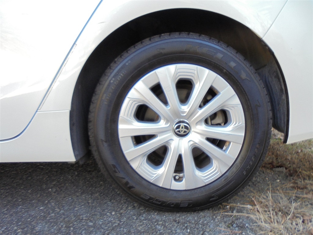 Toyota Prius L Eco (Natl) 2020