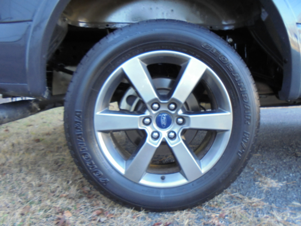 Ford F-150 4WD SuperCrew 145" Lariat 2016