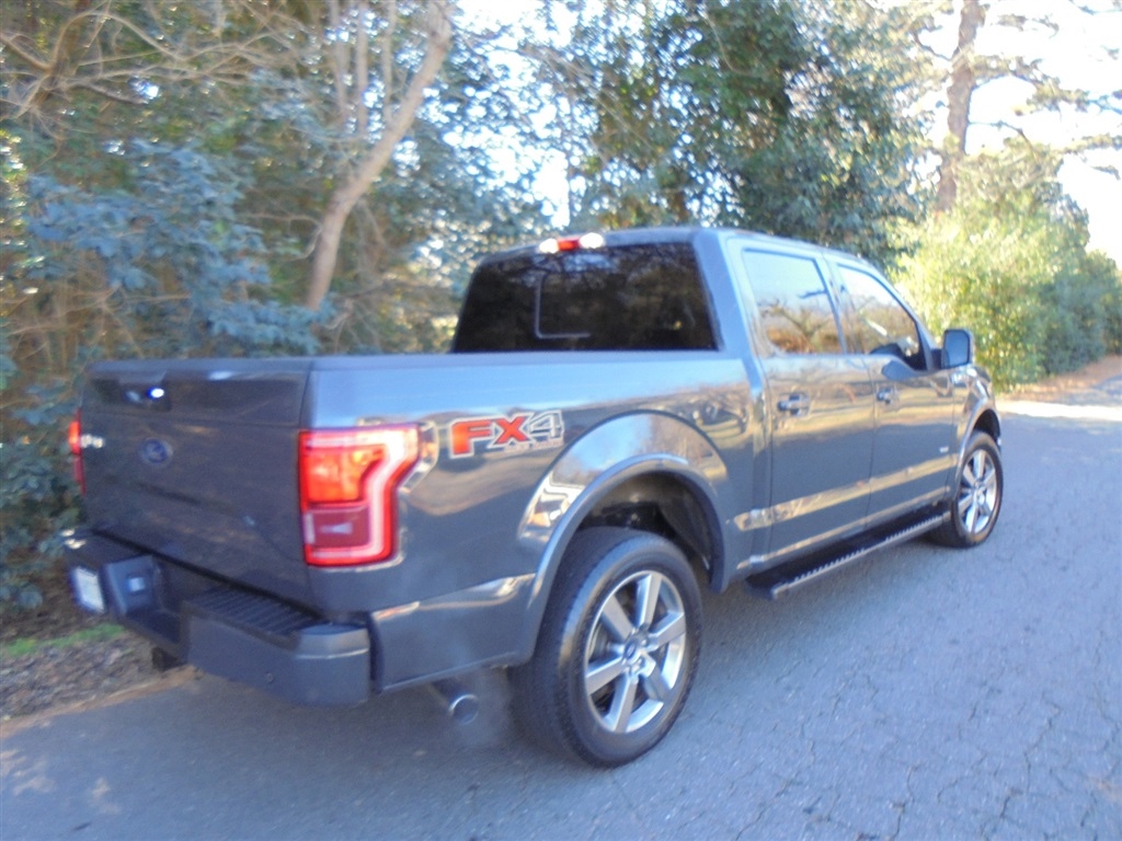Ford F-150 4WD SuperCrew 145" Lariat 2016