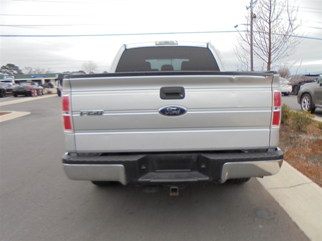 Ford F-150 2WD SuperCrew 145" XLT 2013