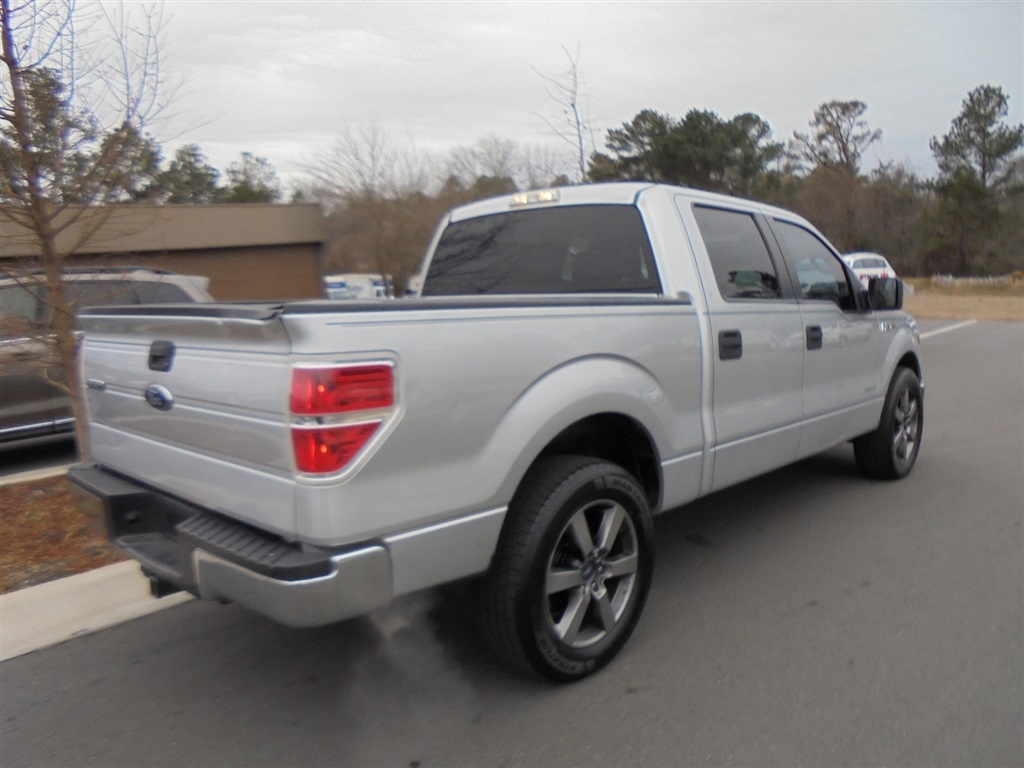 Ford F-150 2WD SuperCrew 145" XLT 2013