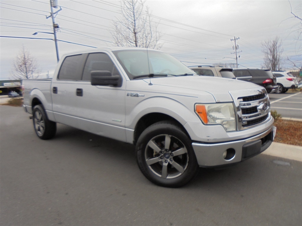 Ford F-150 2WD SuperCrew 145" XLT 2013