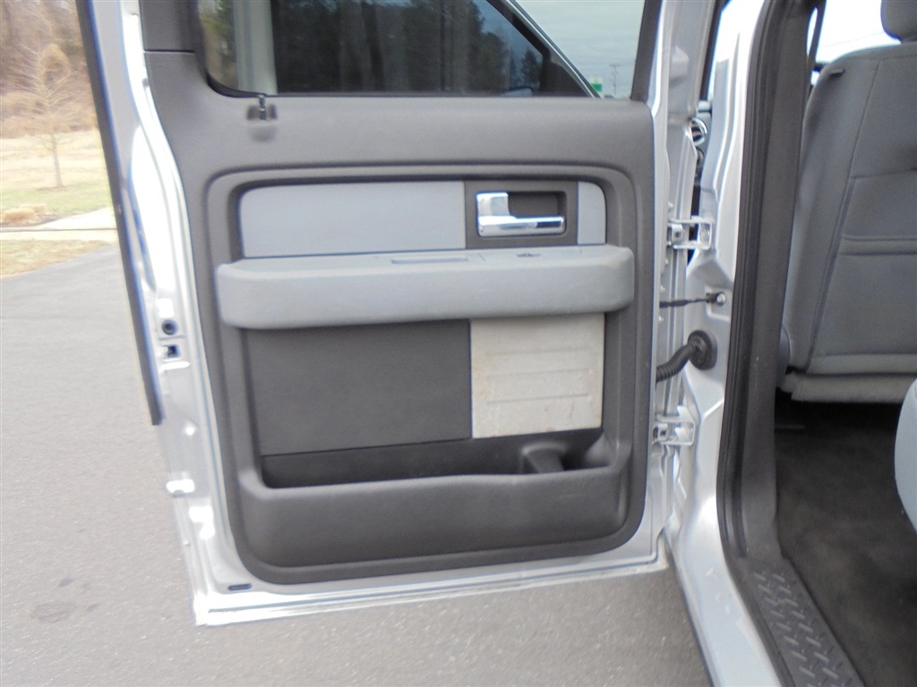 Ford F-150 2WD SuperCrew 145" XLT 2013