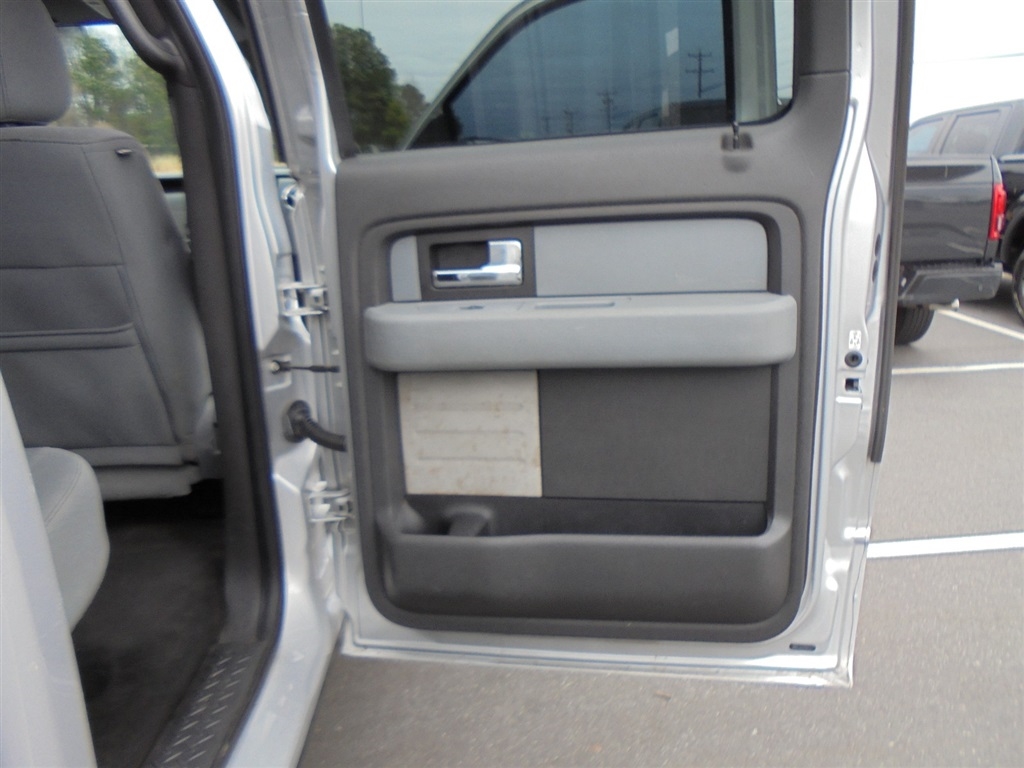 Ford F-150 2WD SuperCrew 145" XLT 2013