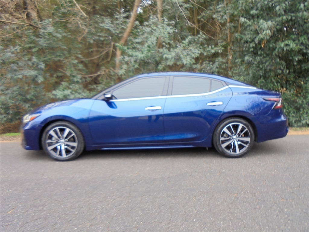 Nissan Maxima SV CVT 2022