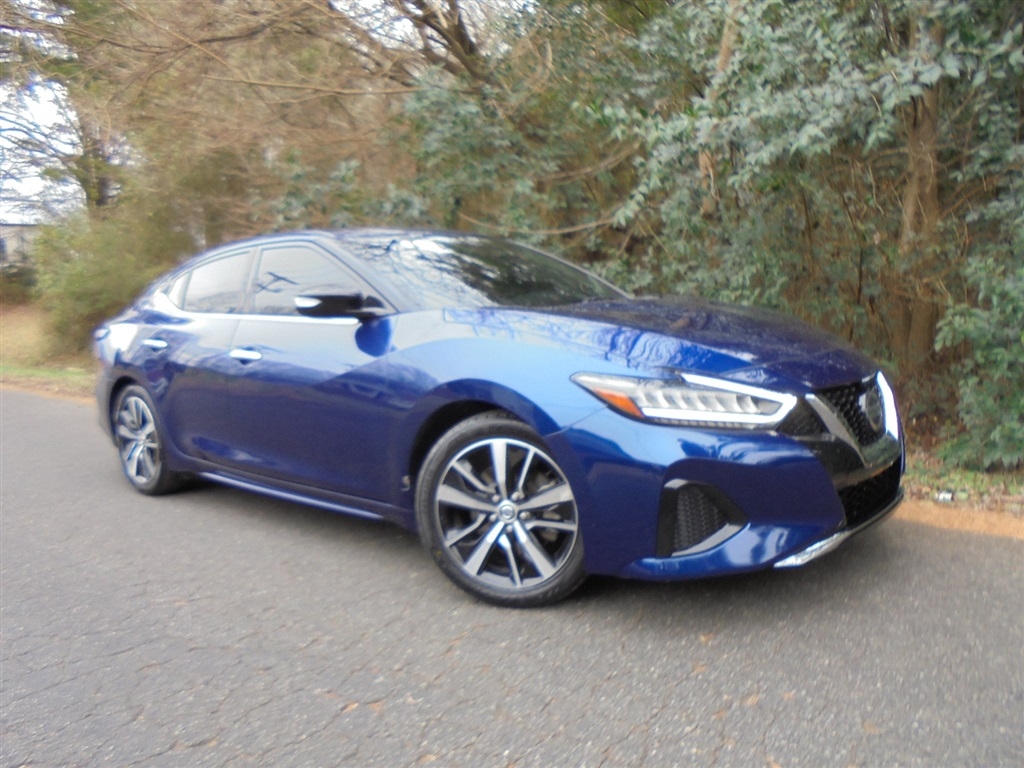 Nissan Maxima SV CVT 2022
