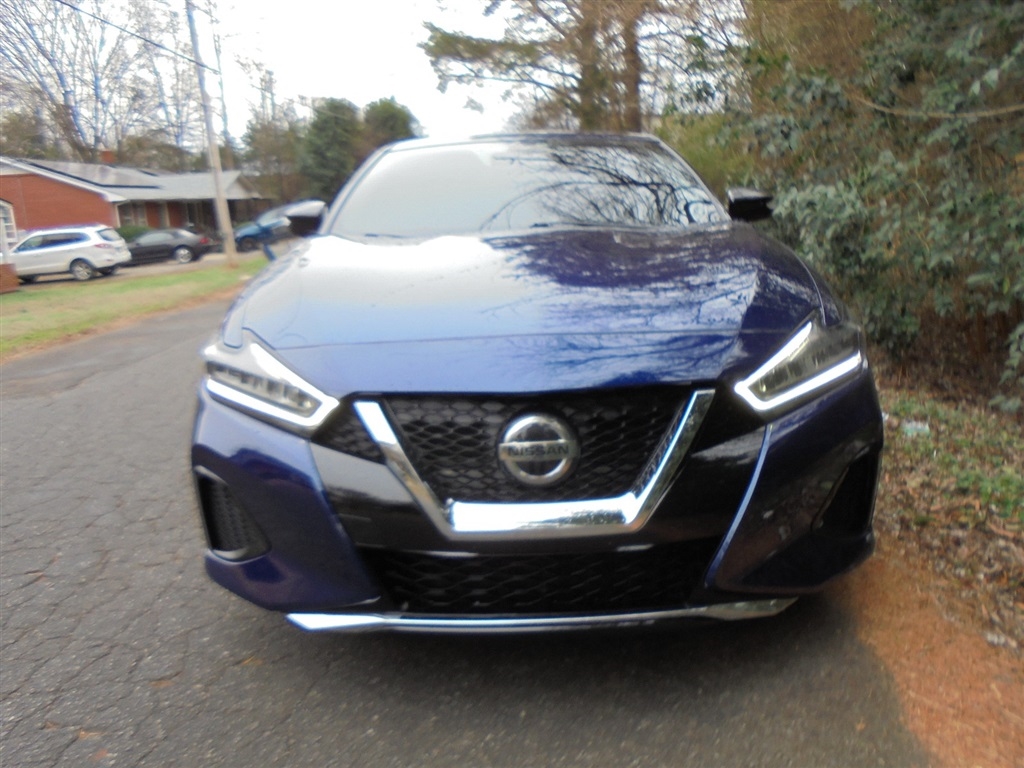 Nissan Maxima SV CVT 2022