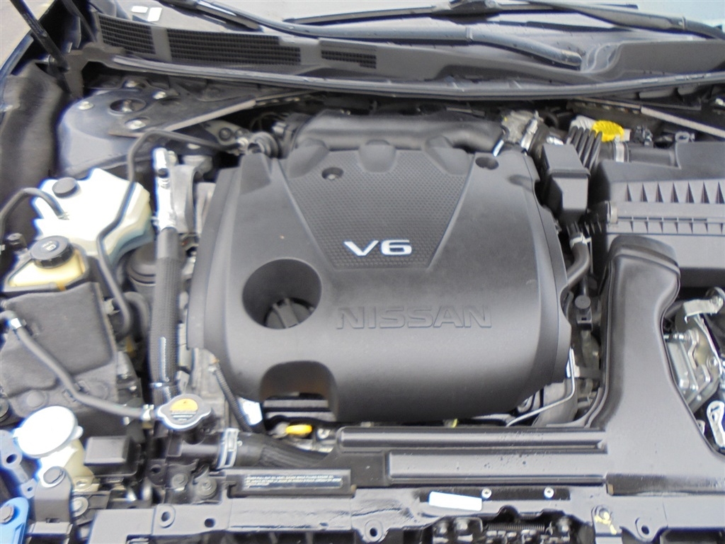 Nissan Maxima SV CVT 2022