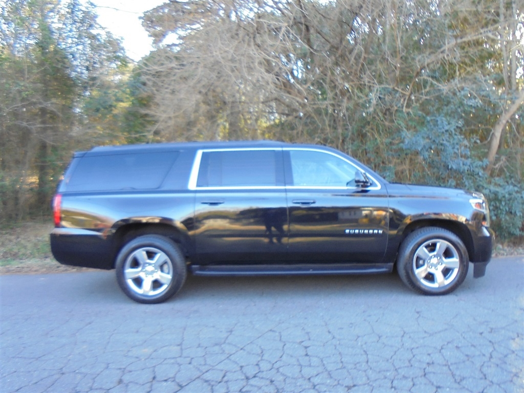 Chevrolet Suburban 2WD 4dr LT 2020