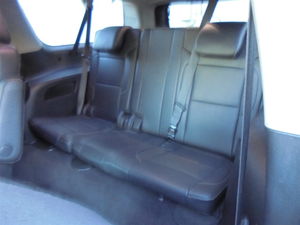 Chevrolet Suburban 2WD 4dr LT 2020