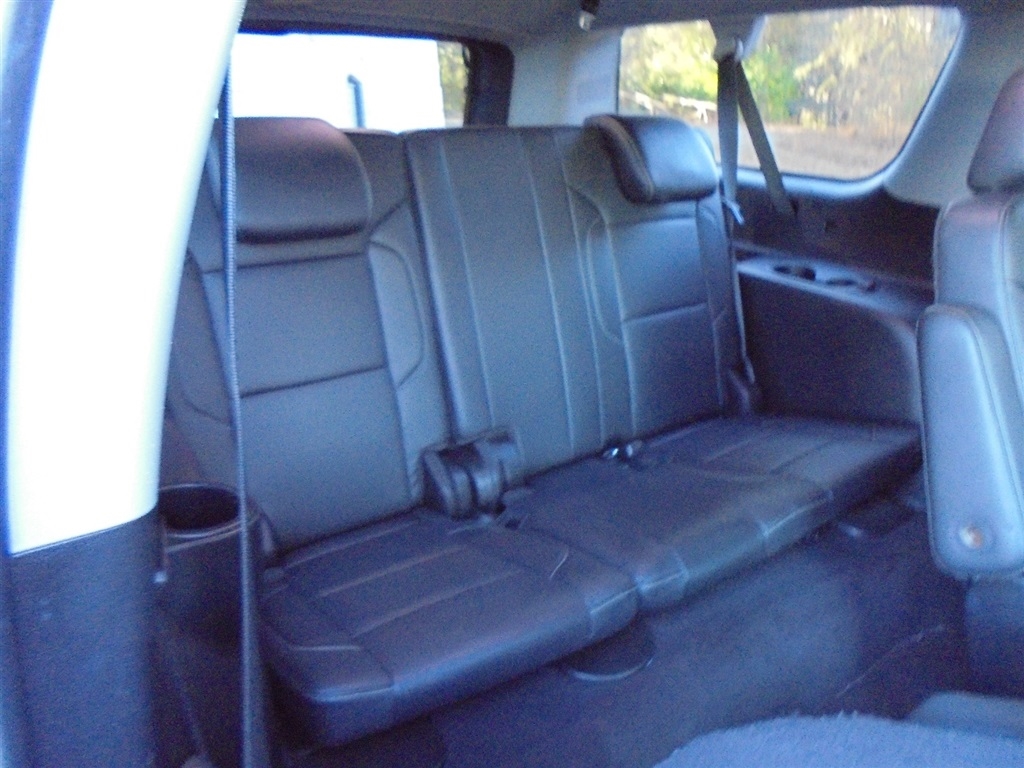 Chevrolet Suburban 2WD 4dr LT 2020