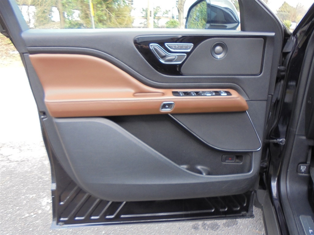 Lincoln Aviator Reserve AWD 2021