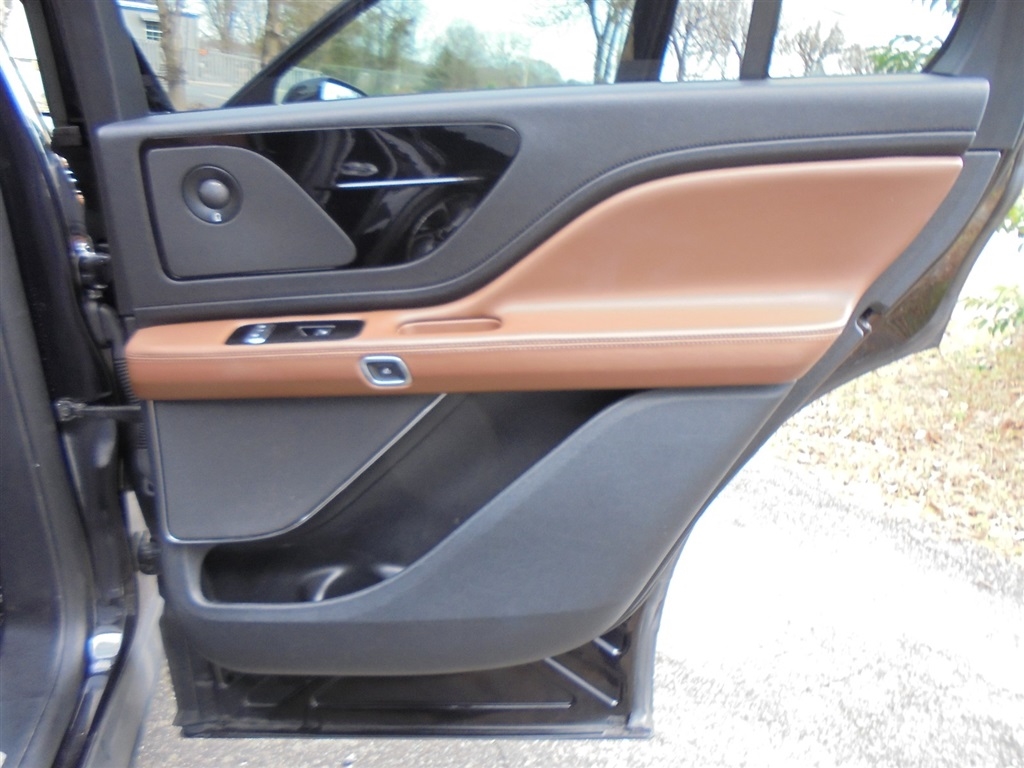 Lincoln Aviator Reserve AWD 2021