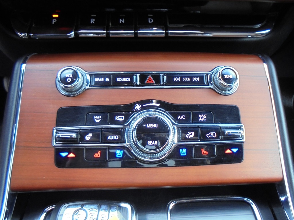 Lincoln Aviator Reserve AWD 2021