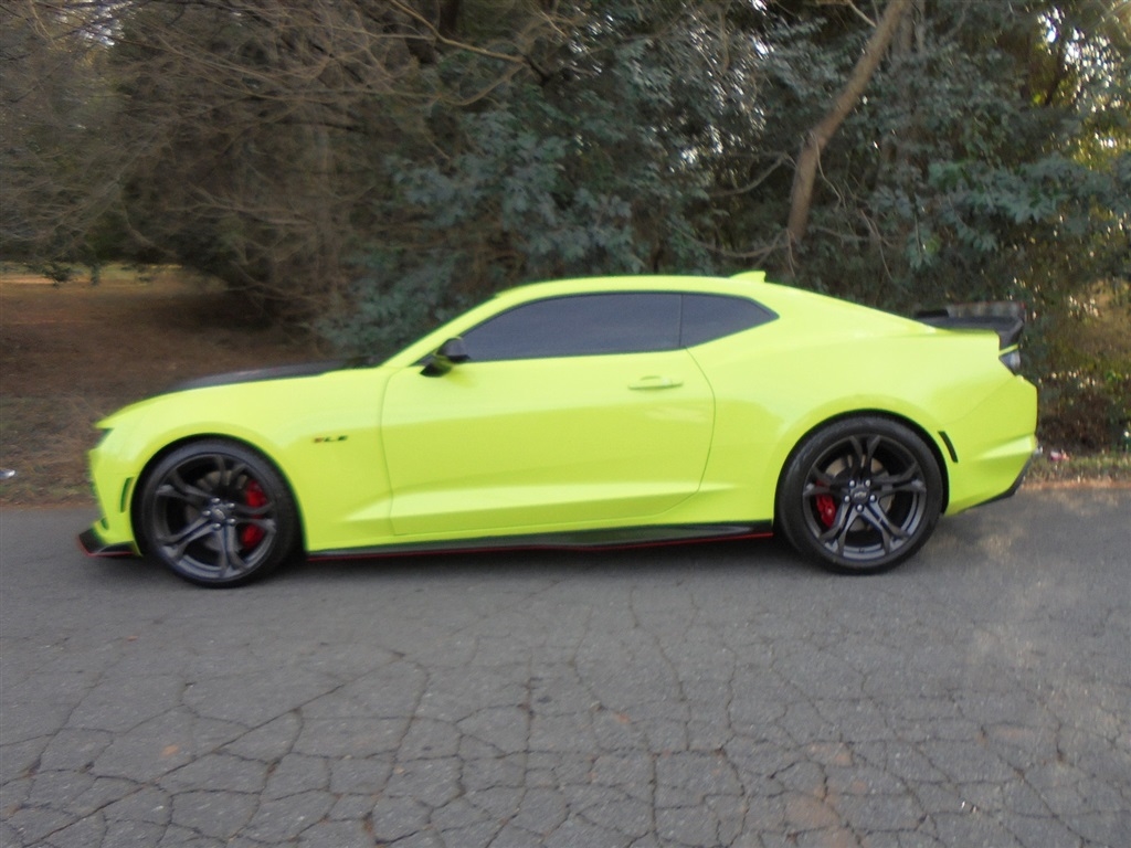 Chevrolet Camaro 2dr Cpe 1SS 2020