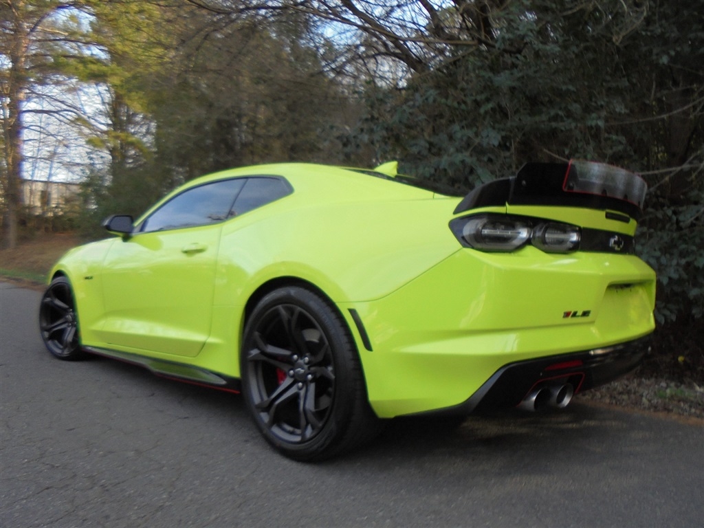 Chevrolet Camaro 2dr Cpe 1SS 2020
