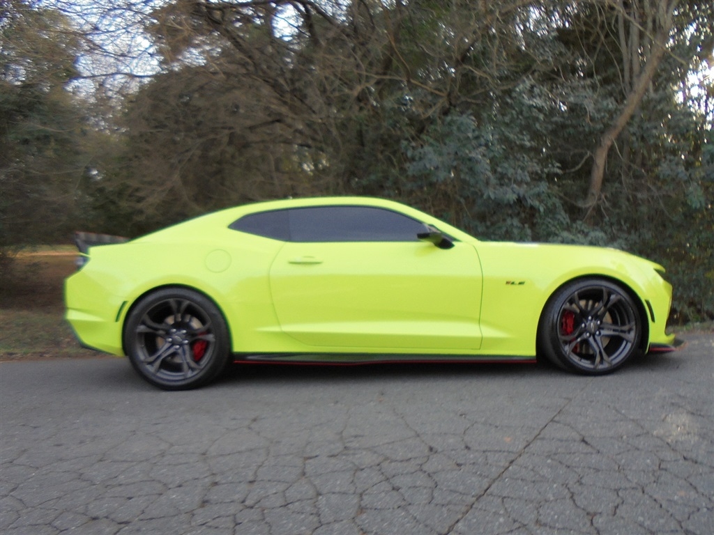 Chevrolet Camaro 2dr Cpe 1SS 2020