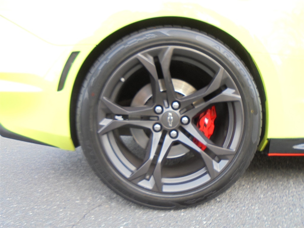 Chevrolet Camaro 2dr Cpe 1SS 2020