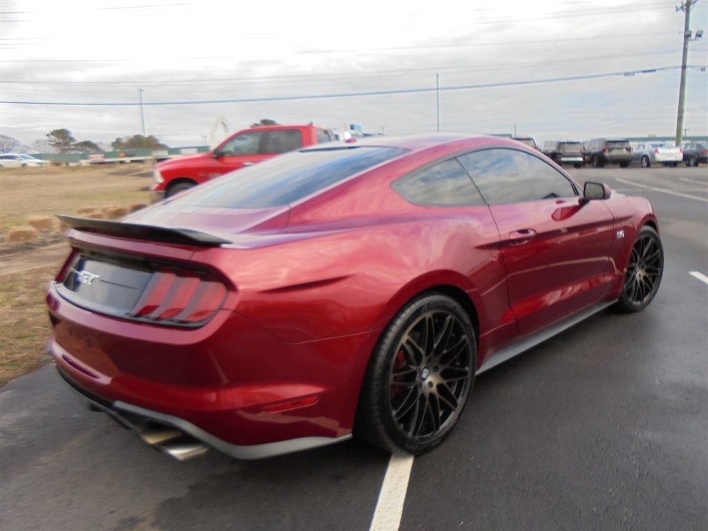 Ford Mustang GT Premium Coupe 2019
