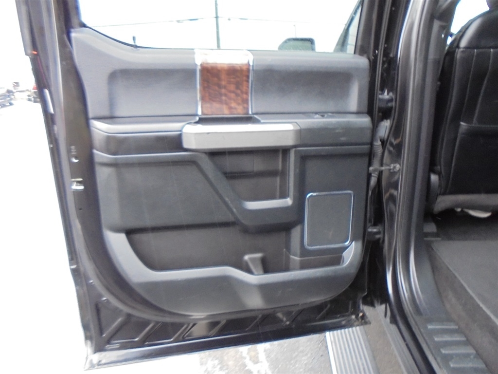 Ford F-150 4WD SuperCrew 145" Platinum 2016