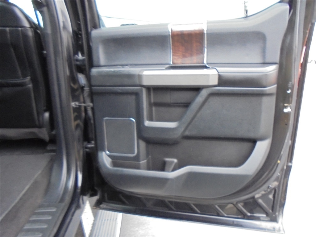 Ford F-150 4WD SuperCrew 145" Platinum 2016