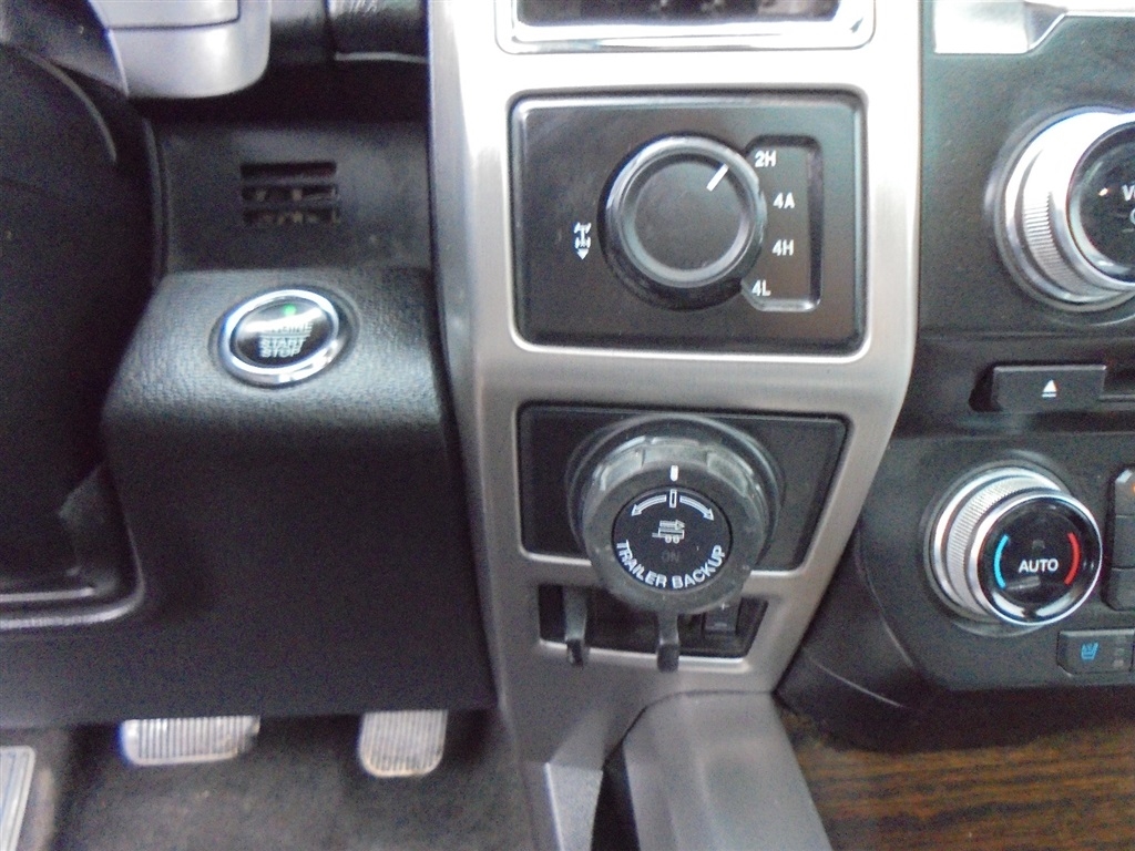 Ford F-150 4WD SuperCrew 145" Platinum 2016