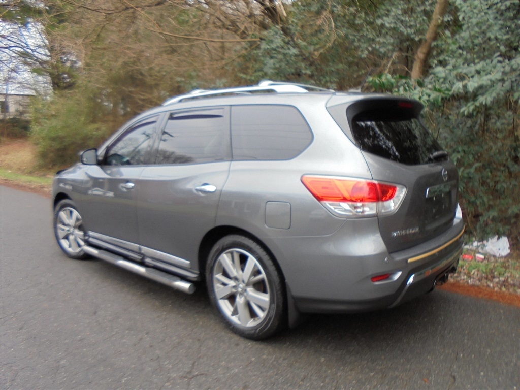 Nissan Pathfinder 2WD 4dr Platinum 2016