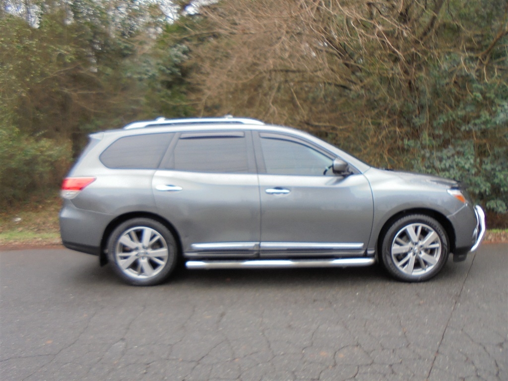 Nissan Pathfinder 2WD 4dr Platinum 2016