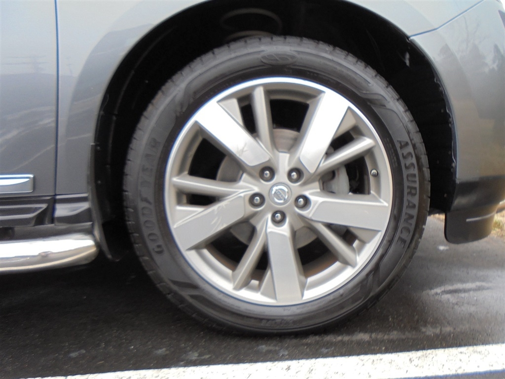 Nissan Pathfinder 2WD 4dr Platinum 2016