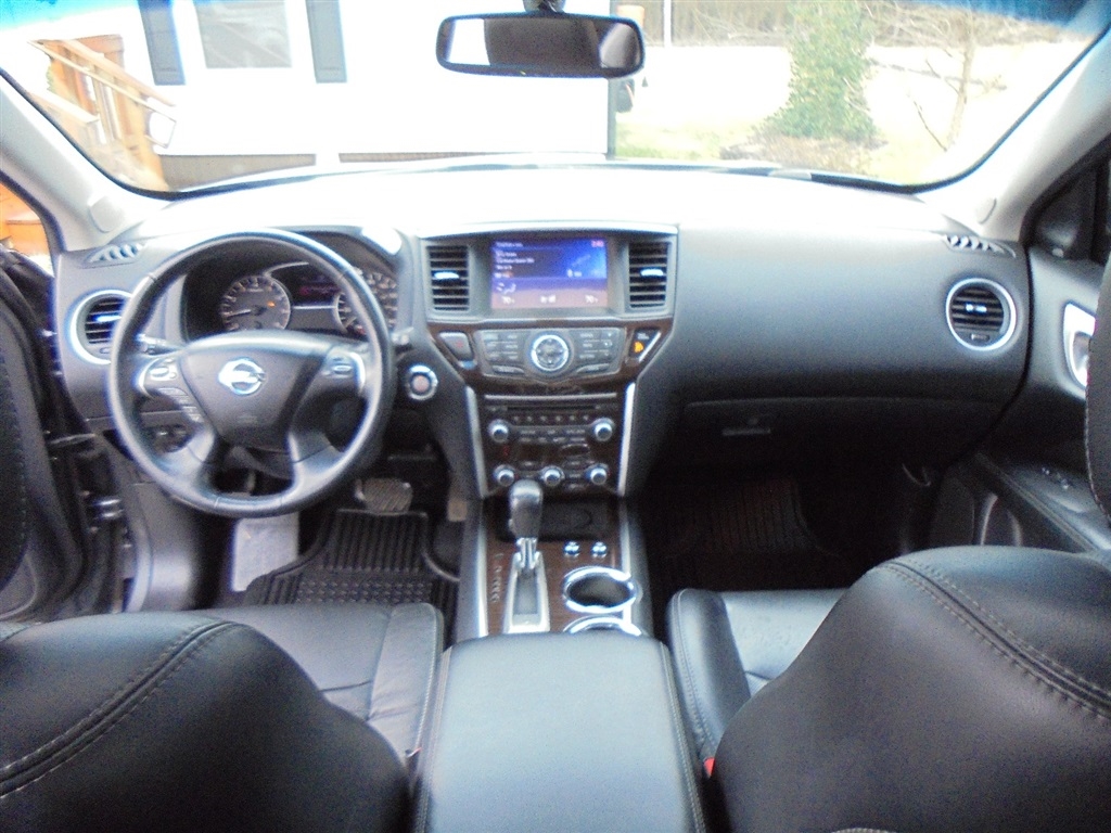 Nissan Pathfinder 2WD 4dr Platinum 2016