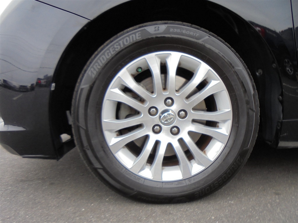 Toyota Sienna 5dr 8-Pass Van XLE FWD (Natl) 2016