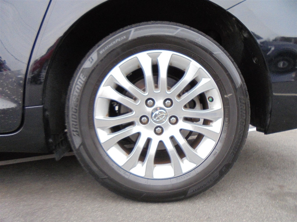 Toyota Sienna 5dr 8-Pass Van XLE FWD (Natl) 2016