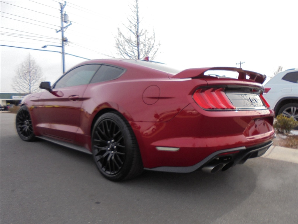 Ford Mustang GT Fastback 2021