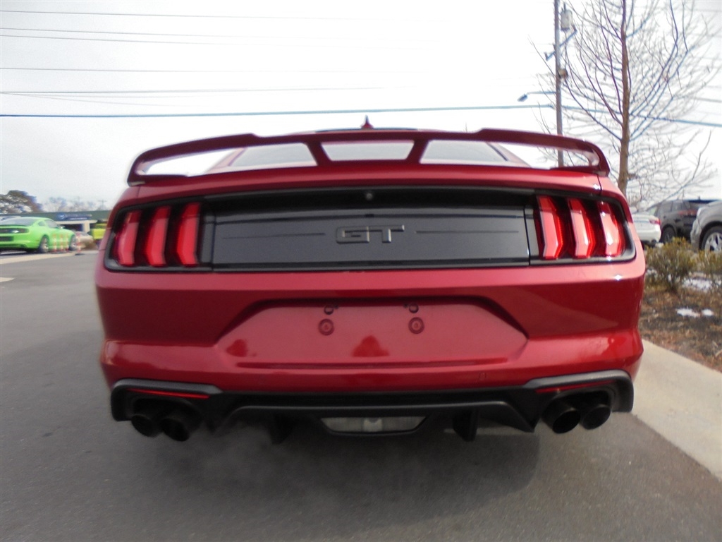 Ford Mustang GT Fastback 2021