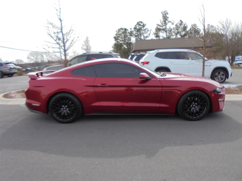 Ford Mustang GT Fastback 2021