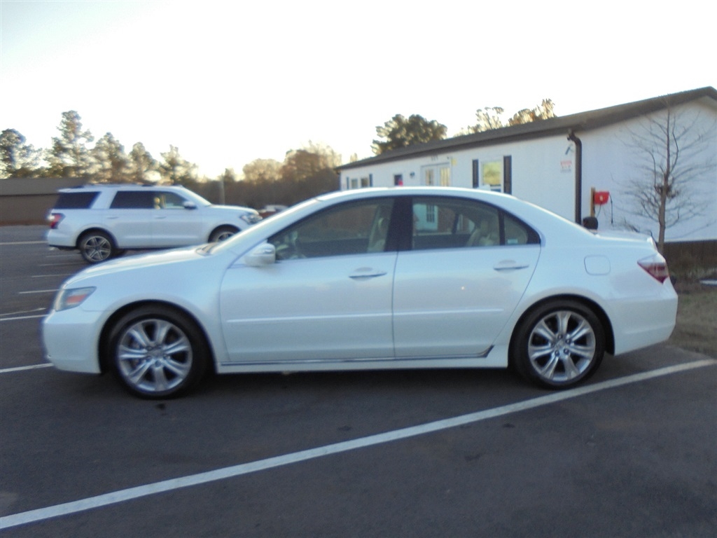 Acura RL 4dr Sdn Tech Pkg (Natl) 2009
