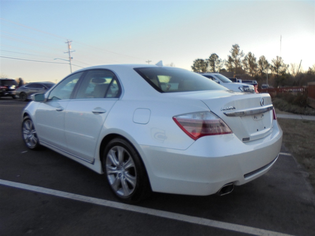 Acura RL 4dr Sdn Tech Pkg (Natl) 2009