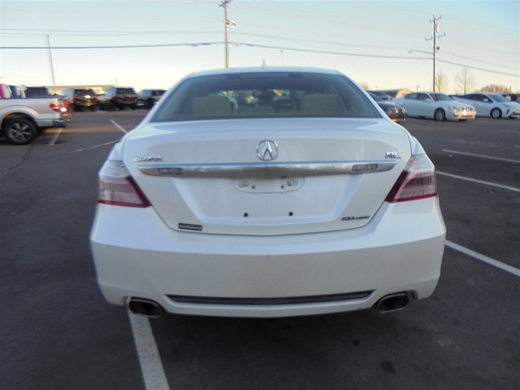 Acura RL 4dr Sdn Tech Pkg (Natl) 2009