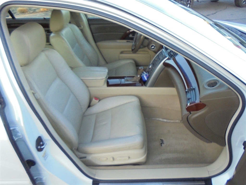 Acura RL 4dr Sdn Tech Pkg (Natl) 2009