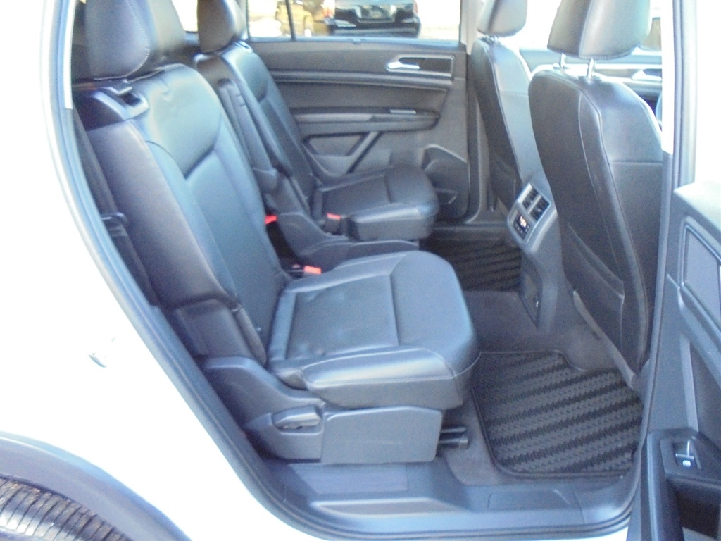 Volkswagen Atlas 3.6L V6 SE w/Technology R-Line 4MOTION 2019