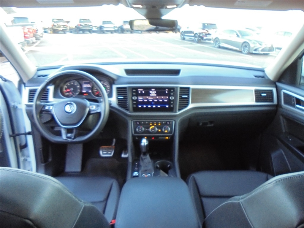 Volkswagen Atlas 3.6L V6 SE w/Technology R-Line 4MOTION 2019